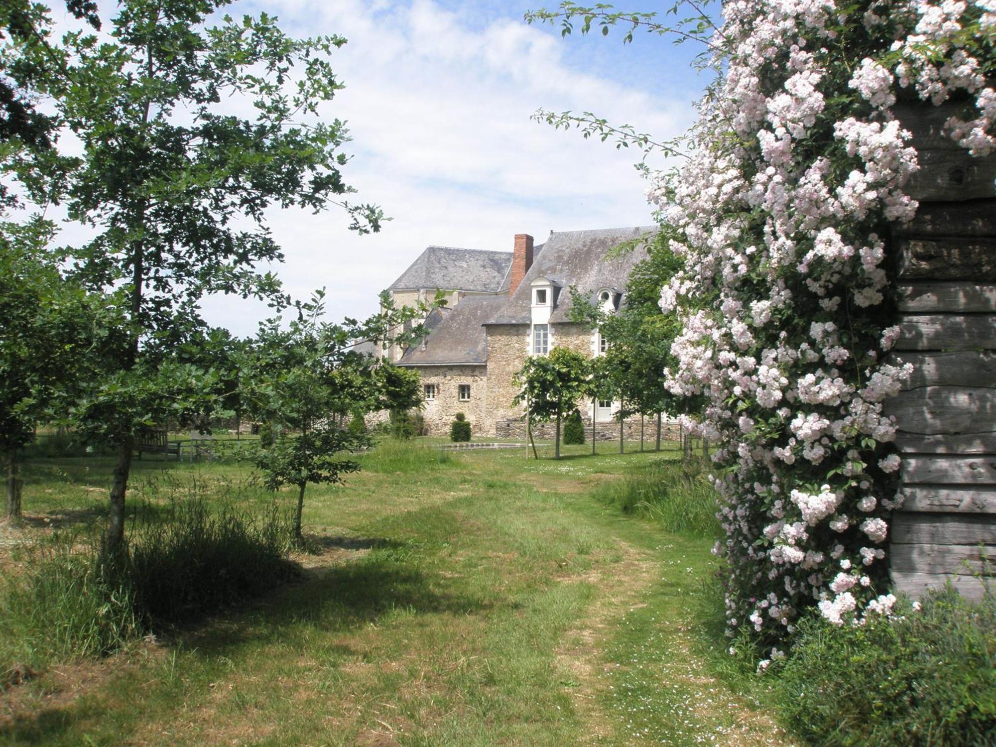 Grange Du Plessis Bed & Breakfast Segre ภายนอก รูปภาพ