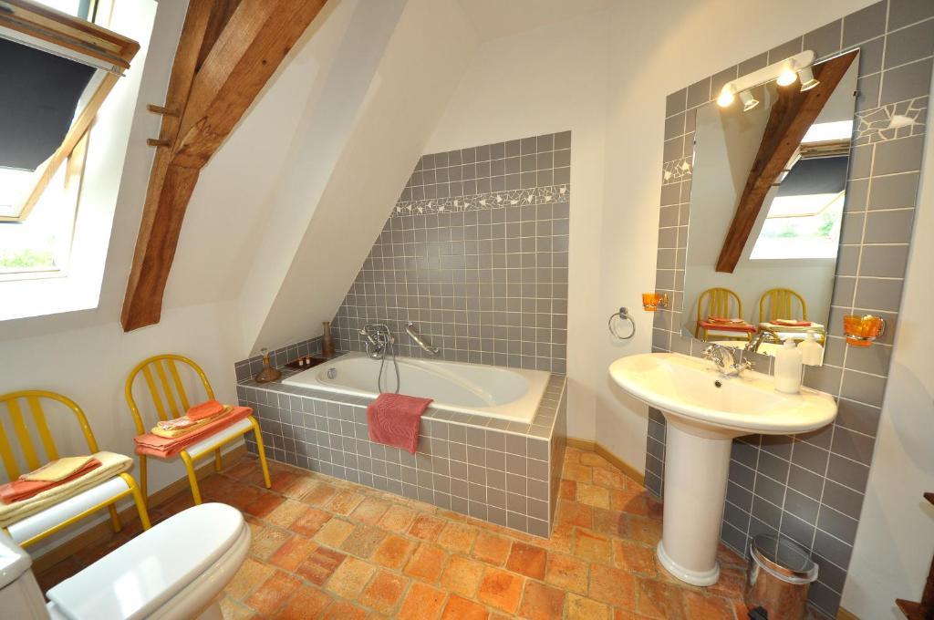 Grange Du Plessis Bed & Breakfast Segre ภายนอก รูปภาพ